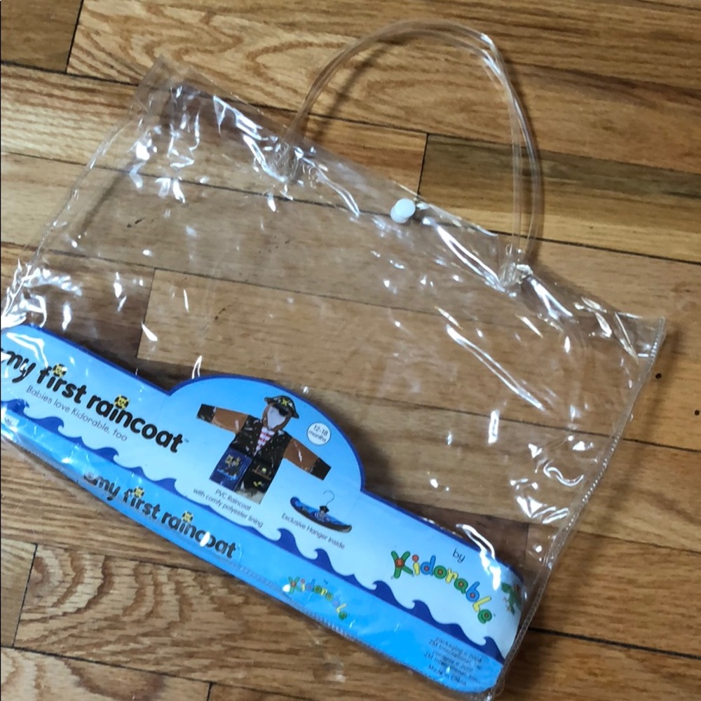 Kidorable Pirate theme raincoat size 12-18 months - Picture 11 of 12